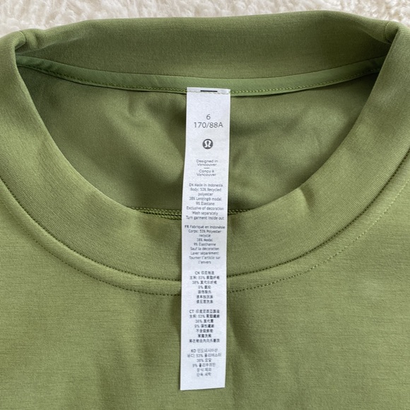 ❤️ Lululemon Perfectly Oversized Cropped Crew *Softstreme™ Green Foliage NWT - Picture 2 of 6